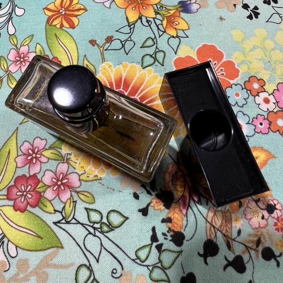 MAC Creations MV3 Perfume Bottle 20ml. 0.68oz - Picture 4 of 9